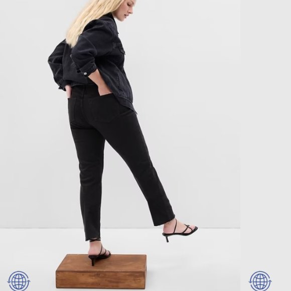 GAP Vintage Slim Mid Rise Cropped Jeans - Size 28 - Black - Picture 10 of 11